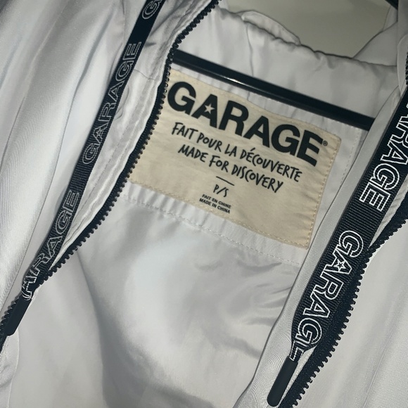 Cropped Zip Up Hoodie Jacket - Picture 2 of 3